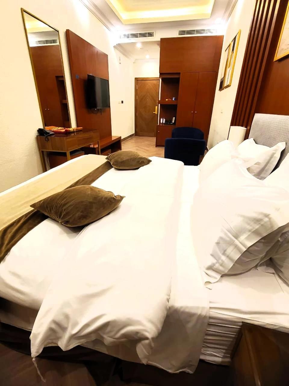 Smayah Hotel Ar Riyad Esterno foto
