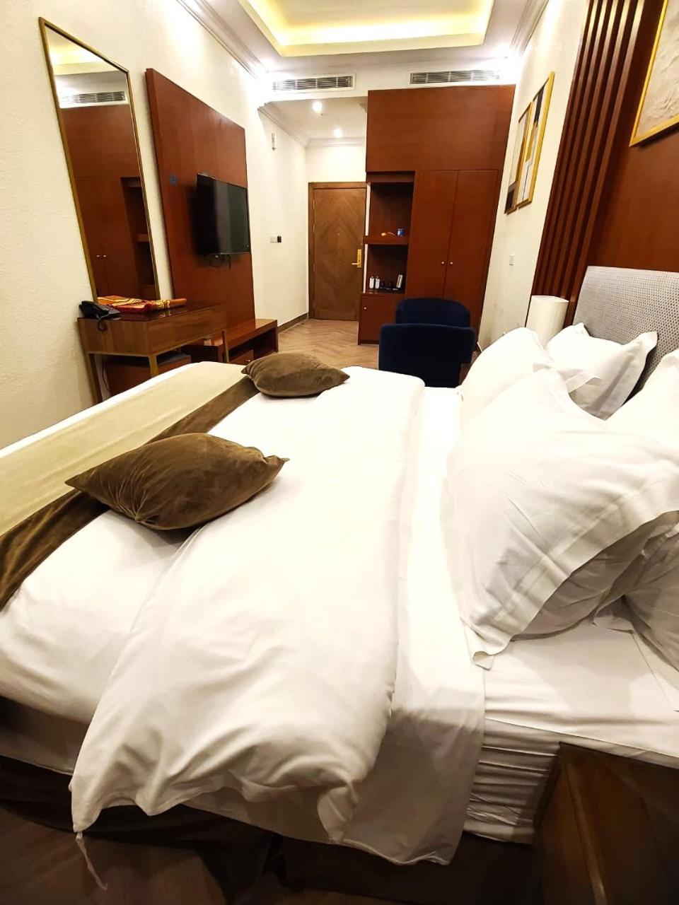 Smayah Hotel Ar Riyad Esterno foto